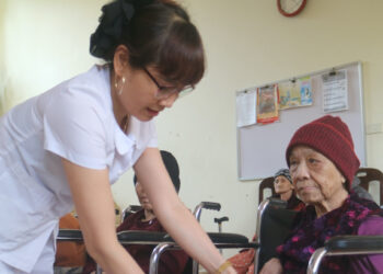 mo hinh cham soc nguoi cao tuoi tai cong dong de xuat bo tri kinh phi tu ngan sach 2721.jpeg