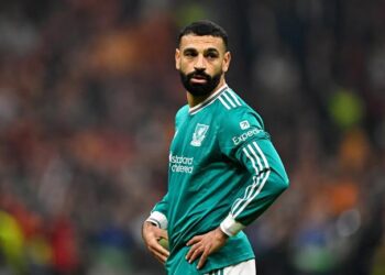 Mohamed Salah ngày càng gần khả năng rời Liverpool hè này mohamed salah 2802214320.jpg