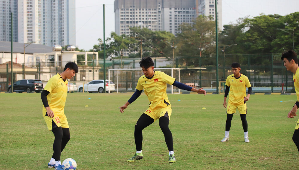 Thủ môn Việt kiều Nhật Bản chia tay đội tuyển U19 Việt Nam nguyen ba nhat ka 2503200623.jpg