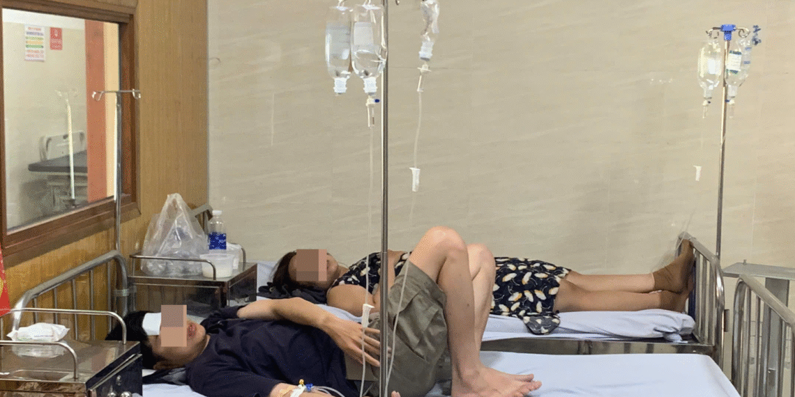 nguyen nhan ban dau vu hon 100 nguoi ngo doc sau khi an banh mi o tphcm 1273.png