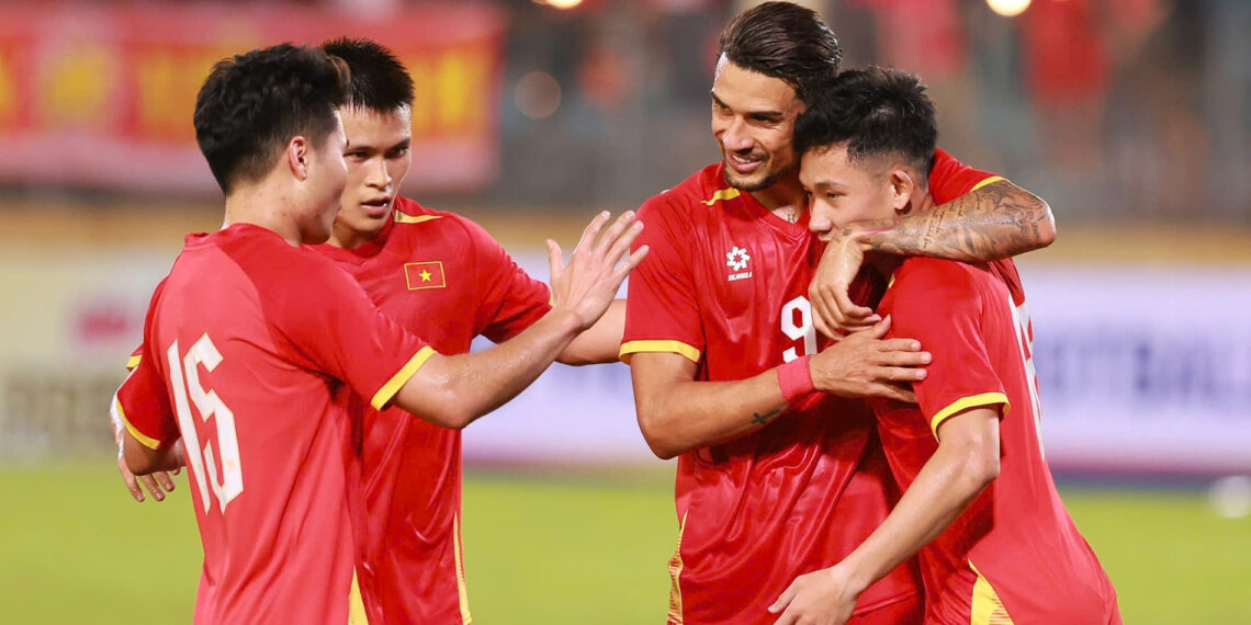 Nhận định tuyển Việt Nam vs Malaysia: Thắng đẹp! nhan dinh tuyen viet nam vs malaysia thang dep 2715.jpg
