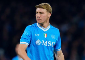 nhan dinh cagliari vs napoli 0h30 ngay 213 3 diem cho doi khach.png