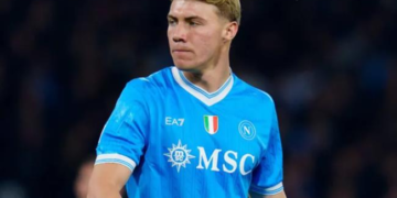 nhan dinh cagliari vs napoli 0h30 ngay 213 3 diem cho doi khach.png