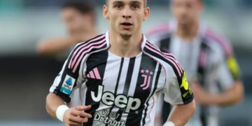 nhan dinh juventus vs pisa 2h45 ngay 83 menh lenh 3 diem.png