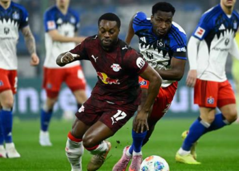 nhan dinh leipzig vs augsburg 21h30 ngay 73 no luc gianh 3 diem.png