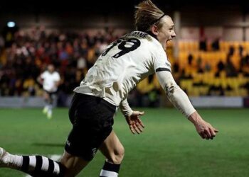 nhan dinh port vale vs sunderland 20h30 ngay 83 fa cup 202526.jpg