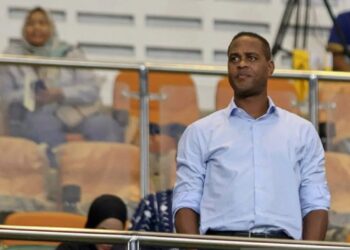 patrick kluivert lan thu 2 khong the gianh ve world cup.jpg