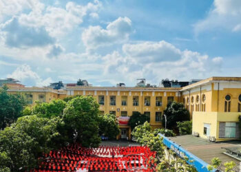 pho giao su neu ly do khong nen doi co so dieu tri benh truyen nhiem khoi noi do 2005.jpg