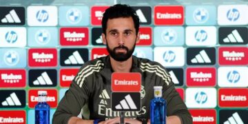 real madrid va con khung hoang chua thay diem dung.jpg