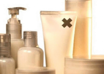 thu hoi gan 300 san pham my pham lam dep co nhieu thuong hieu quen thuoc 1397.png