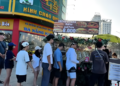 Tiệm bánh mì vỉa hè hút khách Tây xếp hàng chờ mua ở Đà Nẵng bị xử lý tiem banh mi via he hut khach tay xep hang cho mua o da nang bi xu ly 2604.png