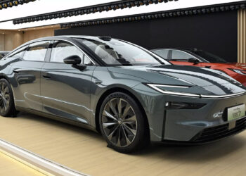 toyota bz7 china 3 copy jpg.17233.jpeg