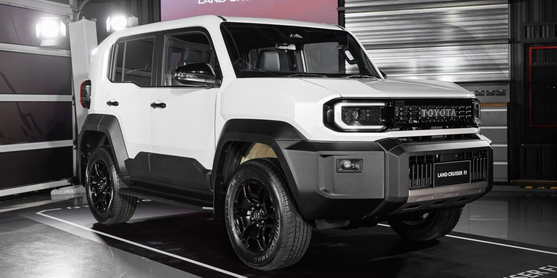 Toyota Land Cruiser FJ 2026 ra mắt tại Thái Lan, giá quy đổi hơn 1 tỷ đồng, chờ về Việt Nam