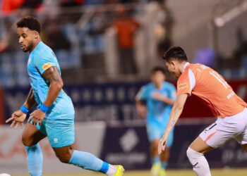 truc tiep bong da da nang 0 1 nam dinh xuan son mo ty so 2117.jpg