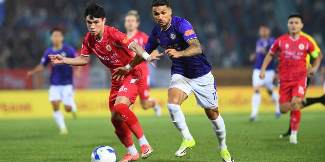 Hoàng Hên lập cú đúp giúp Hà Nội FC chặn đứng CAHN truc tiep bong da ha noi 1 0 cahn hoang hen mo ty so 1248.jpg