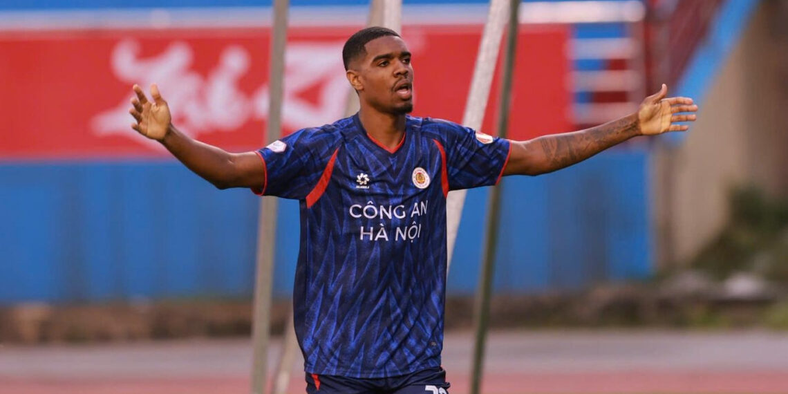 truc tiep bong da ninh binh 0 1 cahn alan ghi ban roi ra nghi dinh bac the cho 1257.jpg