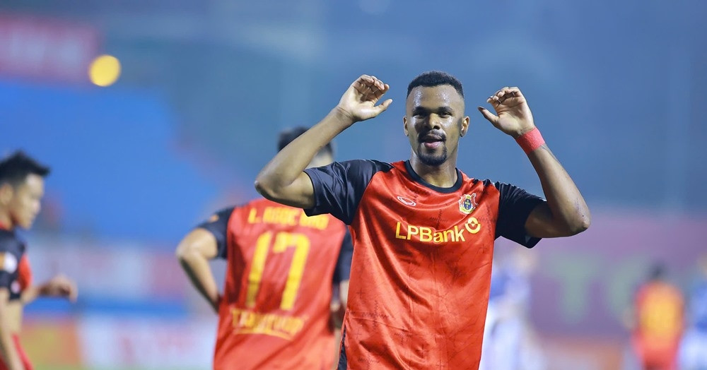 HLV Vũ Tiến Thành ra mắt, Ninh Bình vẫn chưa biết thắng truc tiep bong da ninh binh 1 0 da nang van lam lien tiep cuu thua 1853.jpg