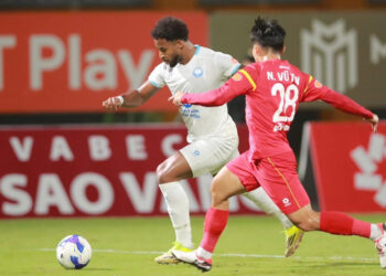 truc tiep bong da pvf cand 0 0 nam dinh xuan son lien tuc dut diem 1183.jpg