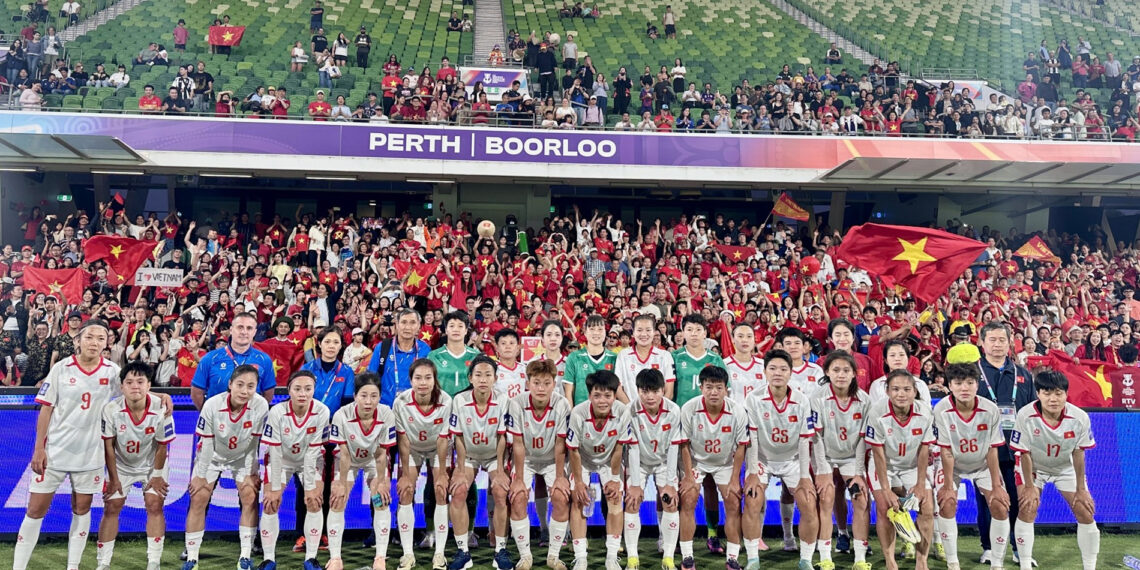 tuyen nu viet nam ve nuoc vff tim nguoi thay hlv mai duc chung 1131.jpeg