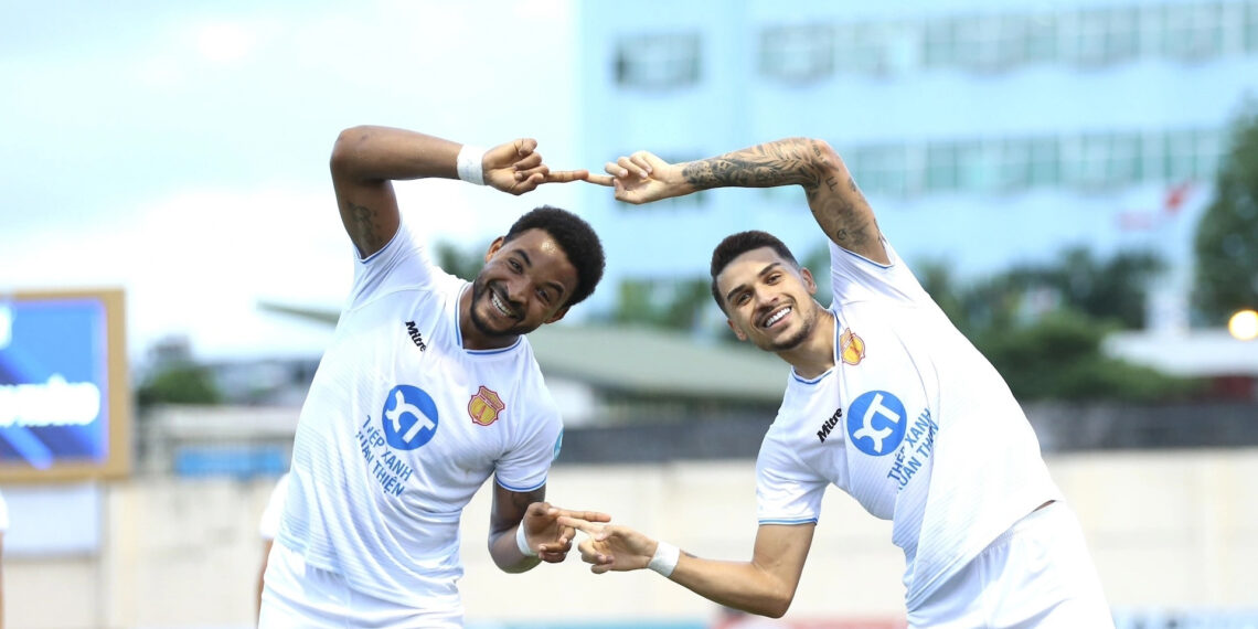 Tuyển Việt Nam: Chờ ‘cặp đôi hoàn hảo’ Xuân Son và Hoàng Hên