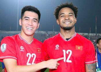 tuyen viet nam dau malaysia tien linh lam kep phu cho xuan son 2483.jpg