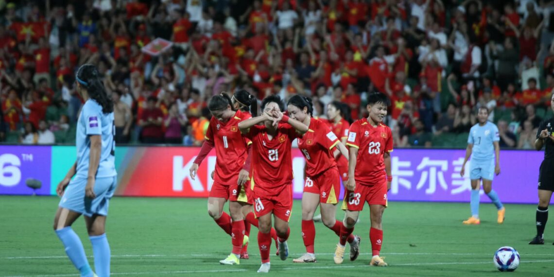 van su ghi ban thang mo ty so tran dau 0403212649.jpeg