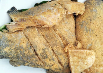 Vi khuẩn nguy hiểm ẩn trong cá ủ chua, thuốc giải độc đắt tới 200 triệu đồng