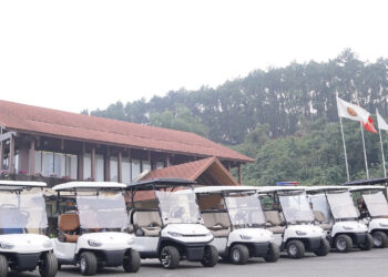 xe dien gio ra mat 3 dong san pham phuc vu san golf du lich va noi khu 1394.jpg