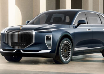 Lạc Hồng 800S: Sự giao thoa giữa tinh hoa văn hóa và công nghệ tương lai xehay 800s 030326 8.jpg