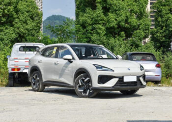 xehay baojun yuanhai 310326 7.jpg