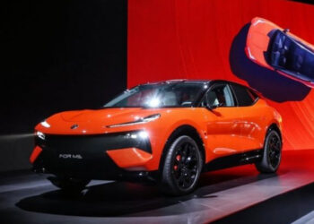 Mẫu SUV hiệu năng cao sở hữu sạc nhanh kỷ lục, chạy 350 km không tốn giọt xăng nào xehay for me 070326 6.jpg