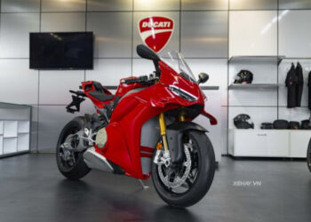 xehay panigale v4s 170326 17.jpg