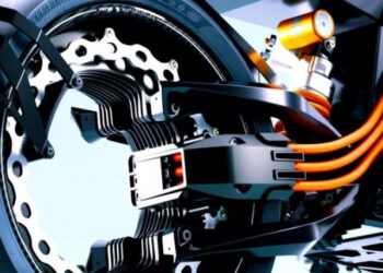 xehay pin xe 300326 1.jpg