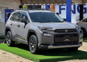 xehay rav4 26 130326 3.jpg