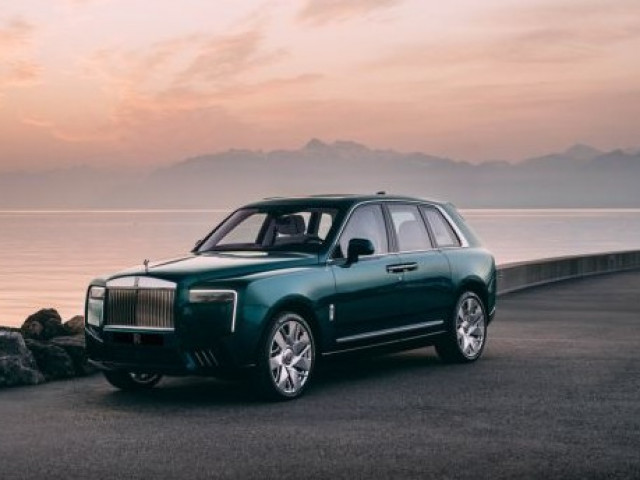 Rolls-Royce ra mắt bộ sưu tập Cullinan Yachting lấy cảm hứng từ nghệ thuật đóng tàu xa xỉ toàn cầu xehay rr moi 270326 2.jpg