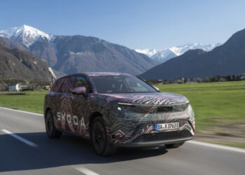 Hé lộ thêm thông tin về Škoda Peaq: SUV điện cỡ lớn chạy hơn 600 km/sạc, nội thất như lounge di động xehay skoda peaq 300326 8.jpg