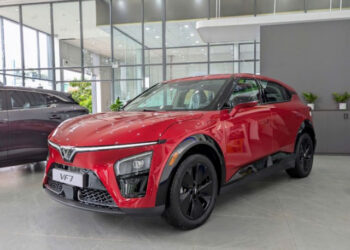 xehay vf 1003 100326 1.jpg