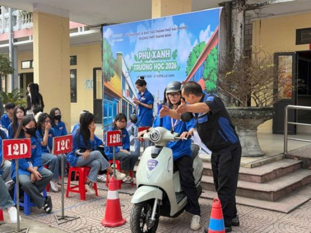 “Phủ xanh trường học 2026” lan tỏa thói quen di chuyển an toàn với xe máy điện “Phủ xanh trường học 2026” lan tỏa thói quen di chuyển an toàn với xe máy điện