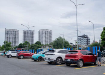 Chuyên gia: Siêu trạm sạc của V-Green sẽ nâng tầm trải nghiệm cho người dùng xe điện Chuyên gia: Siêu trạm sạc của V-Green sẽ nâng tầm trải nghiệm cho người dùng xe điện