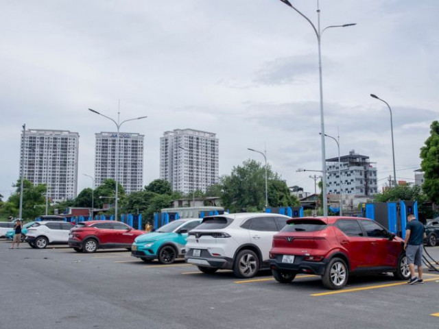 Chuyên gia: Siêu trạm sạc của V-Green sẽ nâng tầm trải nghiệm cho người dùng xe điện Chuyên gia: Siêu trạm sạc của V-Green sẽ nâng tầm trải nghiệm cho người dùng xe điện