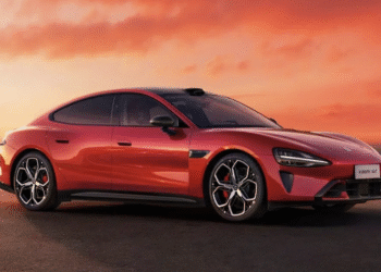 Sedan điện Trung Quốc Xiaomi SU7 2026 gây sốt: Bán 15.000 xe chỉ trong 34 phút