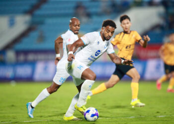 xuan son vs nam dinh 1303204427.jpg