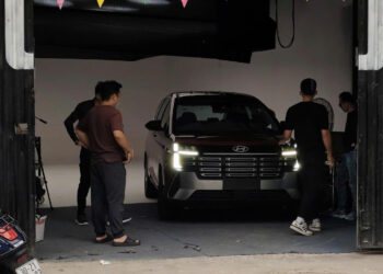 Ảnh "nóng" Hyundai Stargazer đời mới tại Việt Nam, sẵn sàng ra mắt người dùng z7610057896729 4c8b831a64a92dd326f71cac58b5476a jpg.17307.jpeg