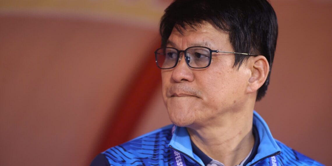 Vượt ải PVF-CAND, HLV Vũ Tiến Thành trách khéo chuyện gọi quân lên tuyển