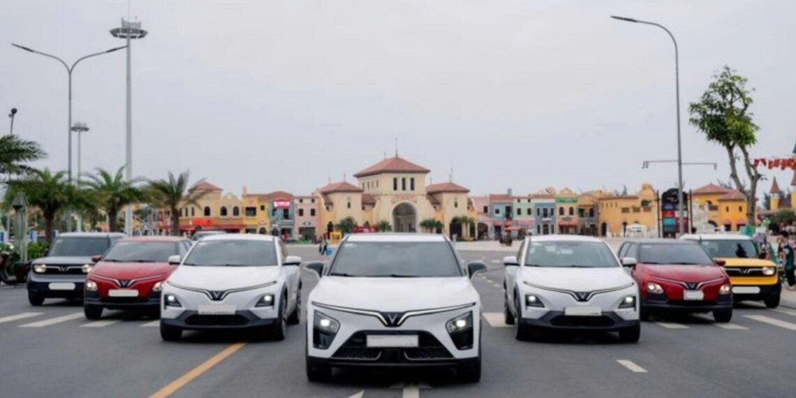 1551776136439 vinfast ban 27609 xe trong thang 3 anhdaidien.jpg