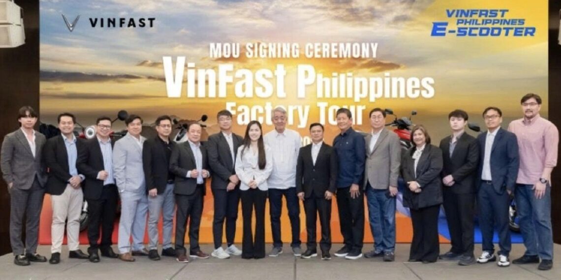 2661776740973 vinfast hop tac voi 14 doi tac dai ly xe may dien anhdaidien.jpg