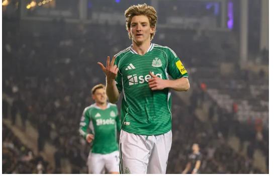 Bayern Munich đàm phán chiêu mộ thêm Anthony Gordon 4 1404093144.png