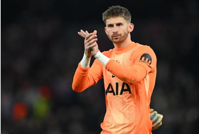 Tottenham đối mặt viễn cảnh chia tay thủ môn Vicario 5 2203214944.png