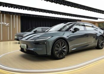 9651775013202 toyota bz7 chot hon 3100 don dat hang anhdaidien.jpg