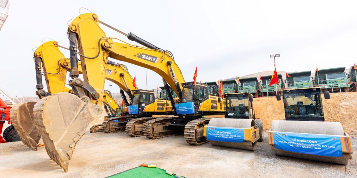 Vingroup khởi công dự án tuyến đường sắt tốc độ cao Hà Nội - Quảng Ninh a7 ma y mo c sa n sa ng cho le kho i co ng tuye n du o ng sa t to c do cao ha no jpg.18103.jpeg